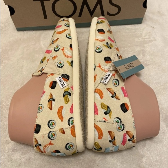 Toms Natural Beige Sushi Print Loafers - Picture 7 of 14